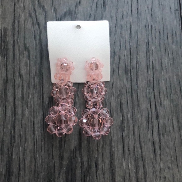 Free People blush Beaded woman’s Earrings - Picture 2 of 8